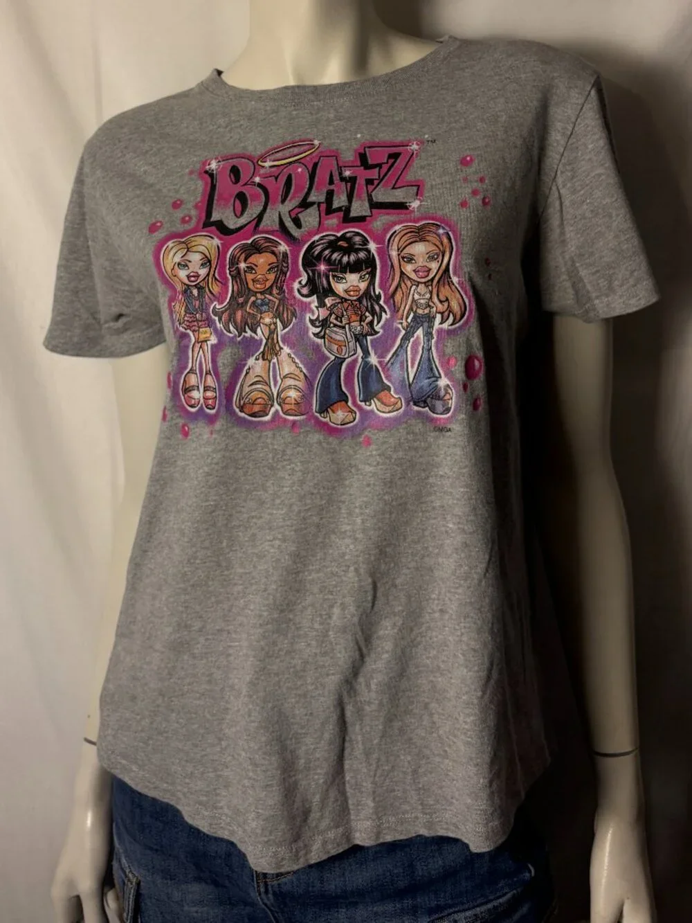 Bratz Girls Gray Graphic T-Shirt Pink Y2K Style Size XL 15/17